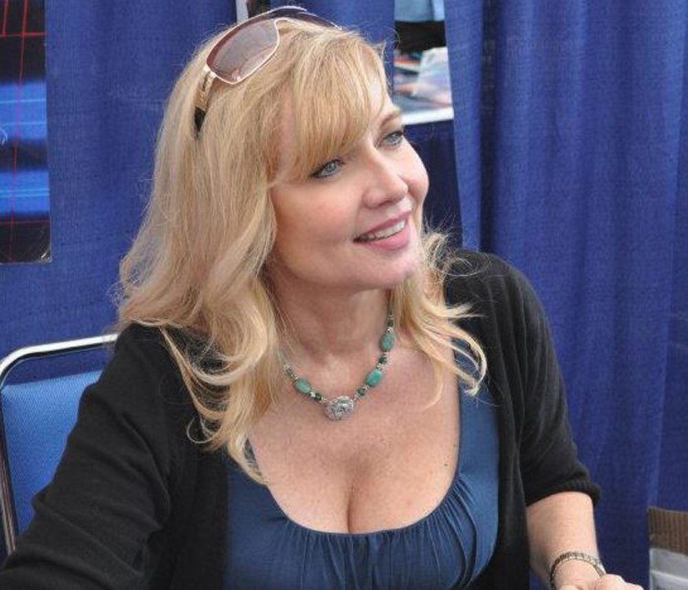 B10 cindy morgan